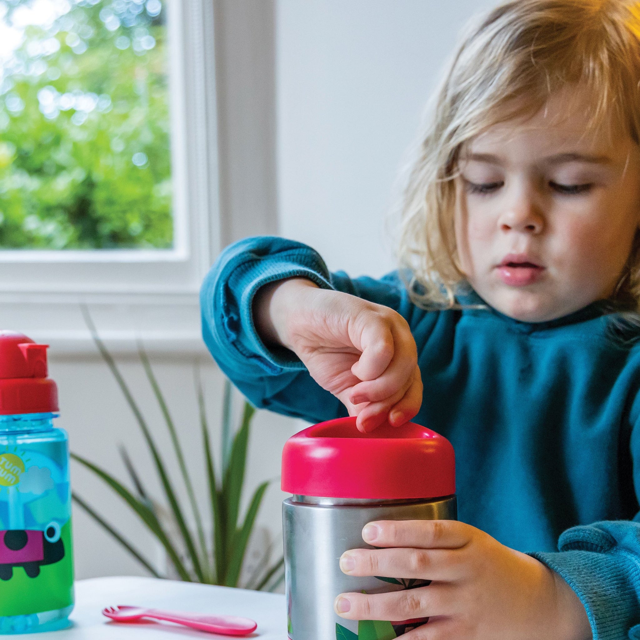 TUM TUM Kids Food Flask with Magnetic Spork & Easy Open Lid, Bugs
